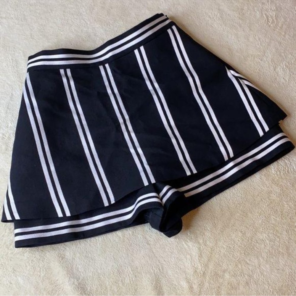 MAJE TROMPE-L'OEIL Striped Shorts Black White 36